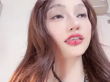 Stripchat Free Live Porn of Yr_kitten_333