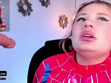 Stripchat Live Sex Cam of Khali_reed_