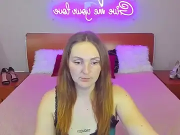 Stripchat Free Porn Cam of MagicEyess
