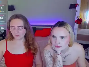 Stripchat Sex Cam of MagicEyess