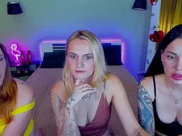 Stripchat Free Porn Cam of MagicEyess
