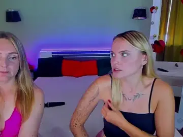Stripchat Adult Webcam of MagicEyess