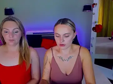 Stripchat Sex Cam of MagicEyess
