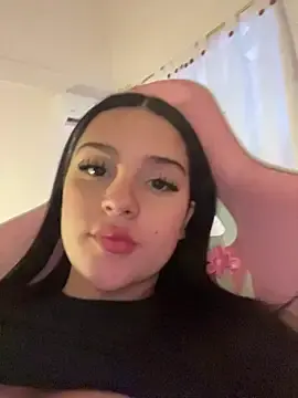 Stripchat Live Sex Cam of violet-333