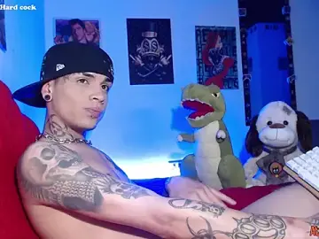 Stripchat Live Porn of alex_rockstar