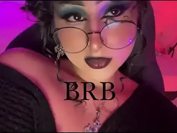 Stripchat Sex Cam of Heka_Prudence