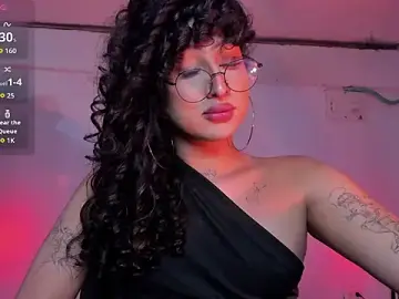 Stripchat Watch Live Sex Cams of Heka_Prudence