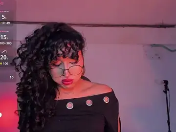 Stripchat Watch Live Sex Cams of Heka_Prudence