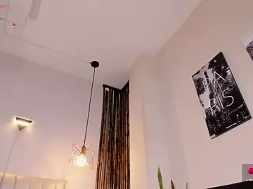 Stripchat Free Porn Cam of Zuzu_sweet