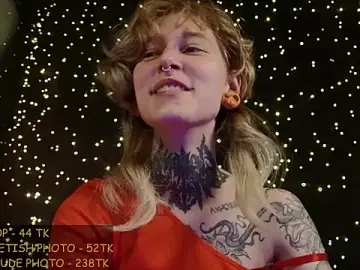 Stripchat Live Sex of Littlespacemouse