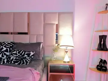 Stripchat Live Sex Cam of Laura_Dicardy