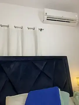 Stripchat Watch Live Sex Cams of Lily_Woodz