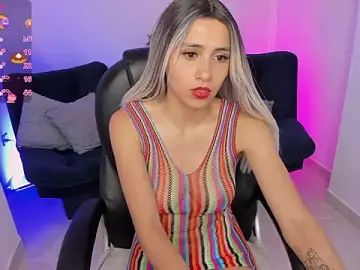 Stripchat Free Porn Cam of emilly_smith_1