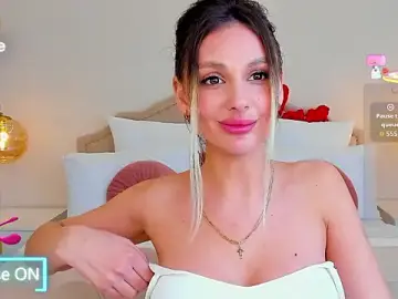 Stripchat Live Porn of MissLoou