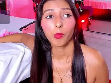 Stripchat Adult Webcam of SaraDreamss