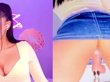 Stripchat Free Porn Cam of ZendayaGrey