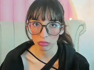 Stripchat Free Live Porn of Emilia_Bons