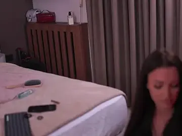 Stripchat Sex Cam of OliviaNoirr