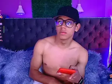 Stripchat Watch Live Sex Cams of RyanPricee