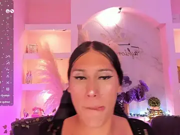 Stripchat Live Sex Cam of CamilaHarperr_