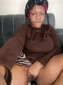 Stripchat Adult Webcam of BonnyMolhada