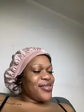 Stripchat Adult Webcam of BonnyMolhada