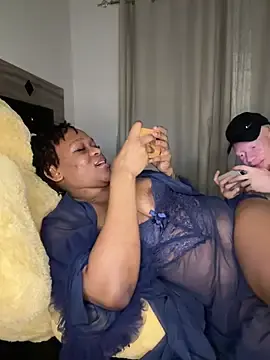 Stripchat Free Porn Cam of BonnyMolhada