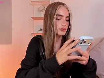 Stripchat Watch Live Sex Cams of KittySkirtt1