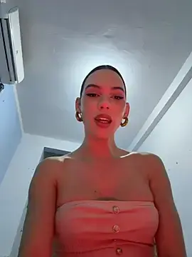 Stripchat Watch Live Sex Cams of Carlita_cute