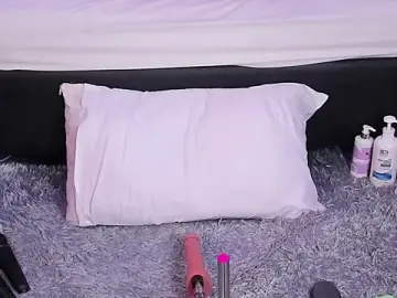 Stripchat Best live sex cam show of MelanieHillss