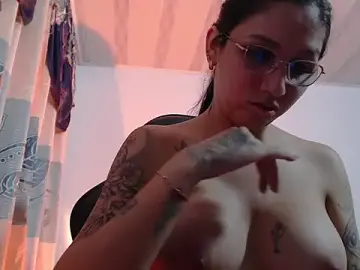 Stripchat Watch Live Sex Cams of sweet_cutetras22