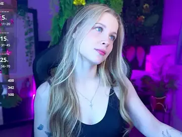 Stripchat Free Live Porn of CuteMousee