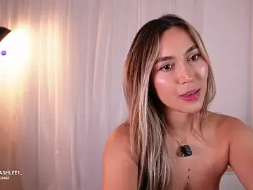 Stripchat Adult Webcam of ashley2004_x