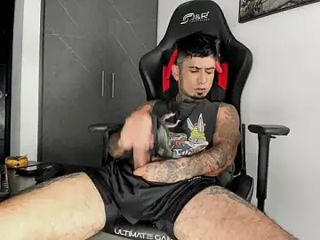 Stripchat Private Sex Chat of sergiio_mesa27