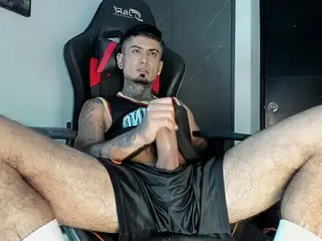 Stripchat Sex Chat of sergiio_mesa27