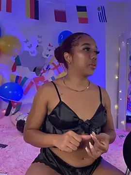 Stripchat Free Porn Cam of _Zahara_