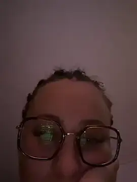 Stripchat Sex Cam of queenlo_xxx