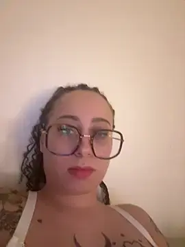 Stripchat Sex Cam of queenlo_xxx