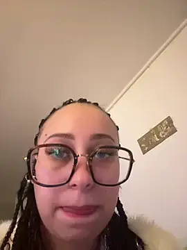 Stripchat Free Porn Cam of queenlo_xxx