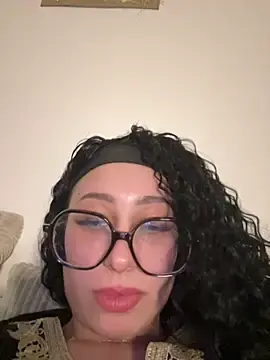 Stripchat Watch Live Sex Cams of queenlo_xxx