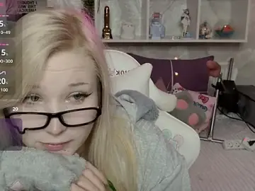 Stripchat Private Sex Chat of MeowkaKitty