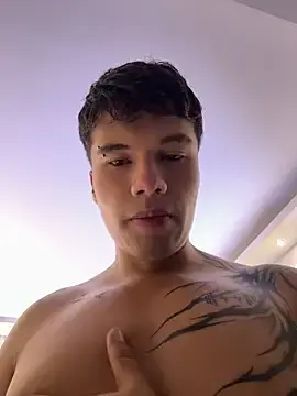 Stripchat Best live sex cam show of Logan_smith1