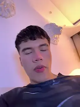 Stripchat Free Porn Cam of Logan_smith1