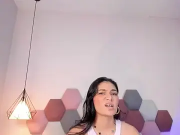 Stripchat Sex Cam of LunaAspen_