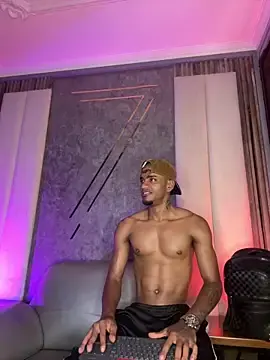 Stripchat Adult Video Chat of AaronCruz_