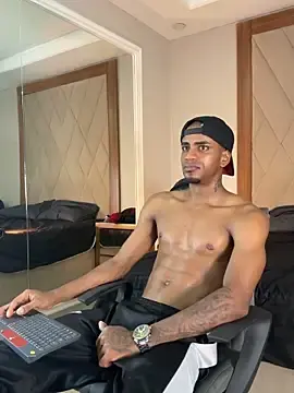 Stripchat Adult Webcam of AaronCruz_