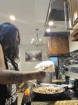 Stripchat Free Porn Cam of Blaze_Onn