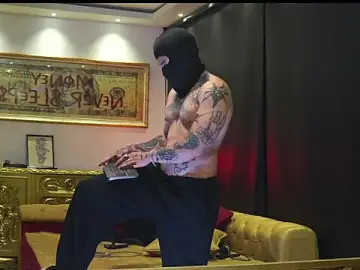 Stripchat Free Porn Cam of dantecoppolaa_