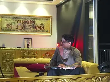 Stripchat Watch Live Sex Cams of dantecoppolaa_