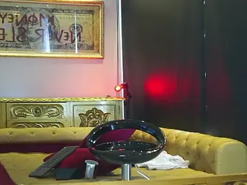 Stripchat Sex Cam of dantecoppolaa_